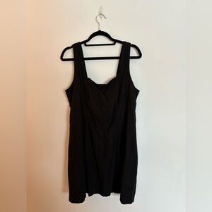 Black Sleeveless Dress